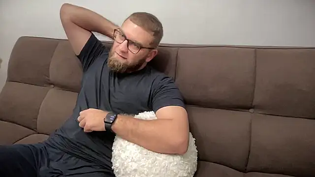 Bear bear  online show from December 26, 2024, 1:54 pm