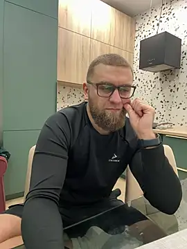 Bear bear  online show from February 24, 2025, 4:26 pm