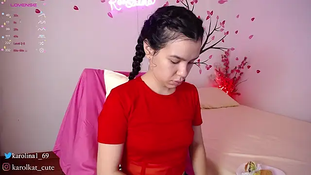 Karolina 1 online show from February 11, 2025, 1:20 pm