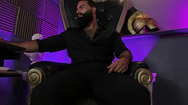 BeardAndrew online show from November 2, 2025, 2:58 am