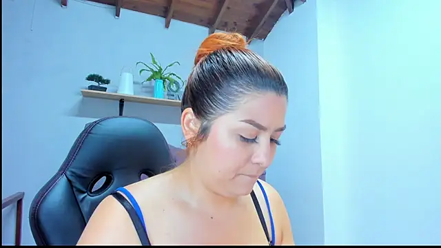 Gretta Queen online show from April 6, 2026, 6:31 pm