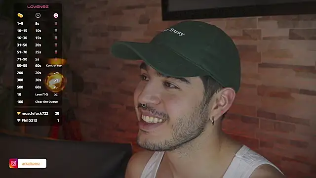 Snapshot of Arkaikomz chatting on February 2, 2025, 2:17 am Arkaikomz online show from February 2, 2025, 2:17 am