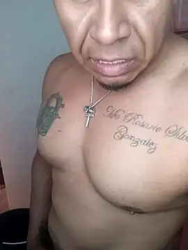 Snapshot of ivandignity chatting on February 3, 2026, 10:04 pm ivandignity online show from February 3, 2026, 10:04 pm