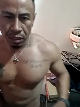 Snapshot of ivandignity chatting on February 10, 2026, 9:41 pm ivandignity online show from February 10, 2026, 9:41 pm