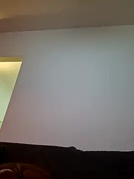 cuci45 online show from March 28, 2026, 9:25 pm