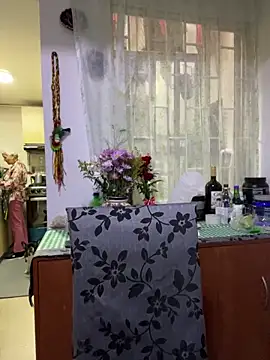 charlotte stevenss  online show from March 10, 2025, 2:48 pm