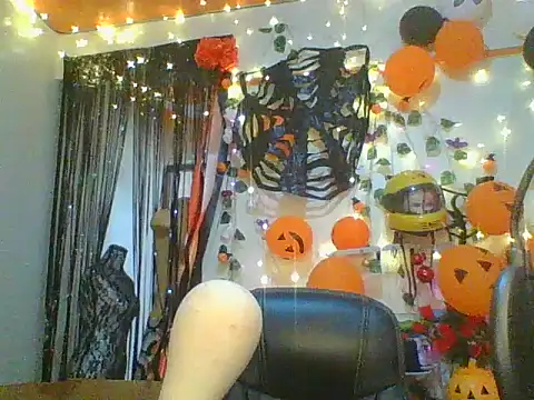 Snapshot of Anaconda2350 chatting on November 8, 2025, 10:48 am Anaconda2350 online show from November 8, 2025, 10:48 am