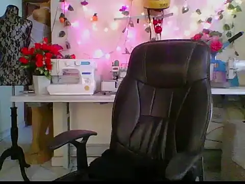 Snapshot of Anaconda2350 chatting on February 10, 2026, 10:19 am Anaconda2350 online show from February 10, 2026, 10:19 am