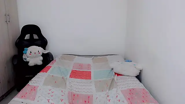 Youlittlepervertt  online show from October 16, 2025, 3:02 pm