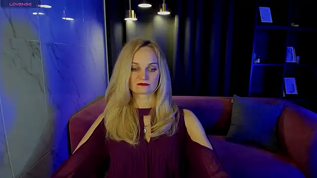 SaraSubtlety online show from September 16, 2025, 1:34 pm