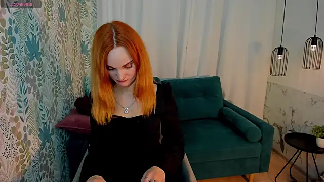 SaraSubtlety online show from November 16, 2025, 1:28 pm