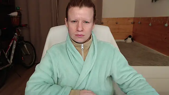 Snapshot of Exponent_5 chatting on December 5, 2024, 9:50 pm Exponent 5 online show from December 5, 2024, 9:50 pm