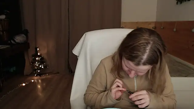 Snapshot of Exponent_5 chatting on December 27, 2024, 8:28 pm Exponent 5 online show from December 27, 2024, 8:28 pm