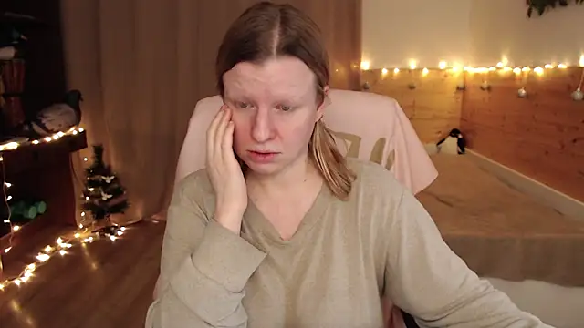 Snapshot of Exponent_5 chatting on February 3, 2025, 10:43 pm Exponent 5 online show from February 3, 2025, 10:43 pm