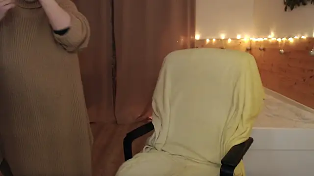 Snapshot of Exponent_5 chatting on February 17, 2025, 12:10 am Exponent 5 online show from February 17, 2025, 12:10 am