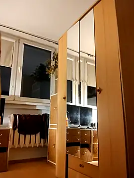 Snapshot of She-devilx chatting on March 2, 2026, 10:49 pm She-devilx online show from March 2, 2026, 10:49 pm