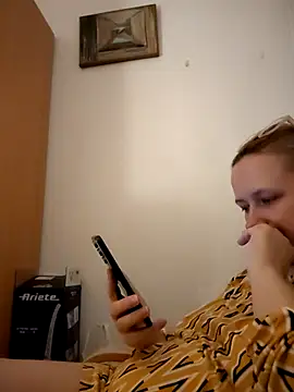 Snapshot of She-devilx chatting on March 22, 2026, 9:40 pm She-devilx online show from March 22, 2026, 9:40 pm