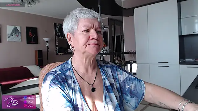 roxana brooks online show from April 5, 2026, 8:11 am