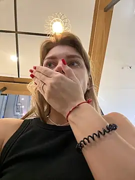 ValenciaShock online show from September 18, 2025, 6:37 am