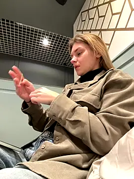 ValenciaShock online show from October 26, 2025, 6:41 am