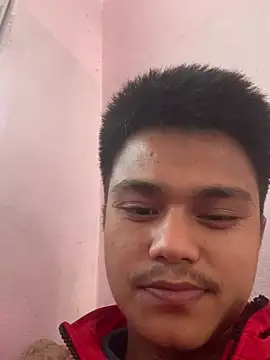 Hullax online show from March 3, 2026, 2:39 am