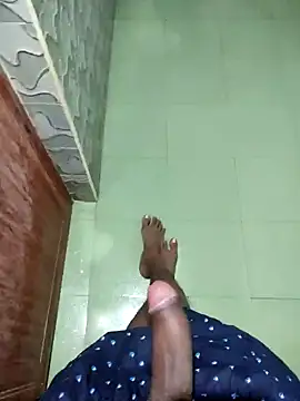 yo19boy online show from January 1, 2025, 9:39 am