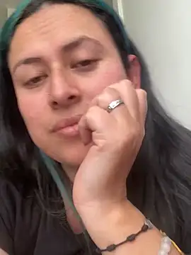 adriluna online show from September 15, 2025, 9:37 pm