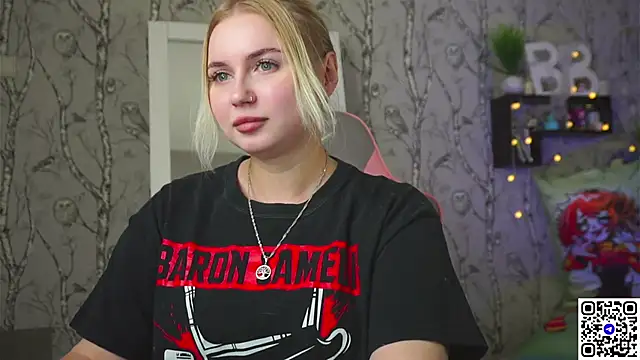 Snapshot of Moon_Valkyrie chatting on February 2, 2026, 8:02 am Moon Valkyrie online show from February 2, 2026, 8:02 am