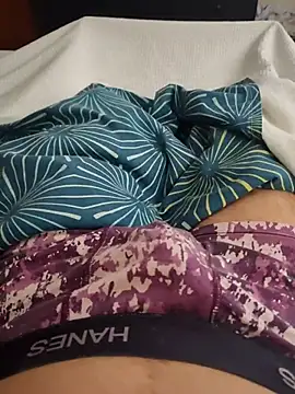 Snapshot of LuqenZo chatting on March 19, 2026, 11:58 am LuqenZo online show from March 19, 2026, 11:58 am