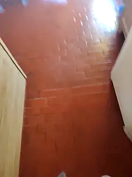 Snapshot of LuqenZo chatting on April 10, 2026, 3:17 pm LuqenZo online show from April 10, 2026, 3:17 pm