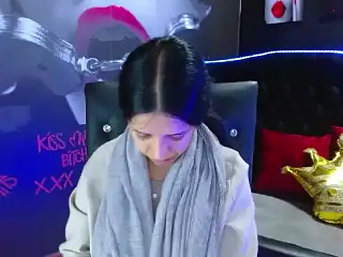 VALERY MEER online show from December 9, 2024, 11:47 am