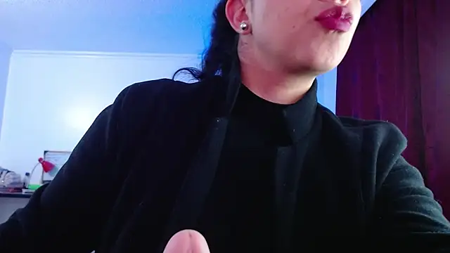 VALERY MEER online show from September 9, 2025, 12:43 am