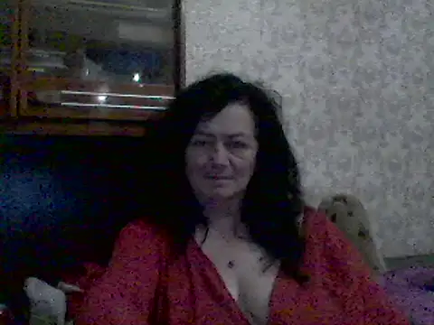 GypsiQueen2 online show from February 27, 2025, 9:04 pm