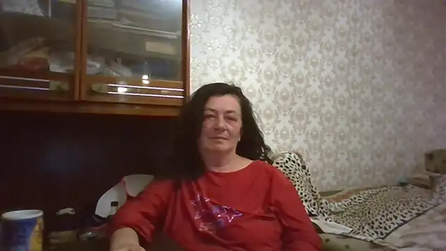 GypsiQueen2 online show from October 11, 2025, 7:23 pm