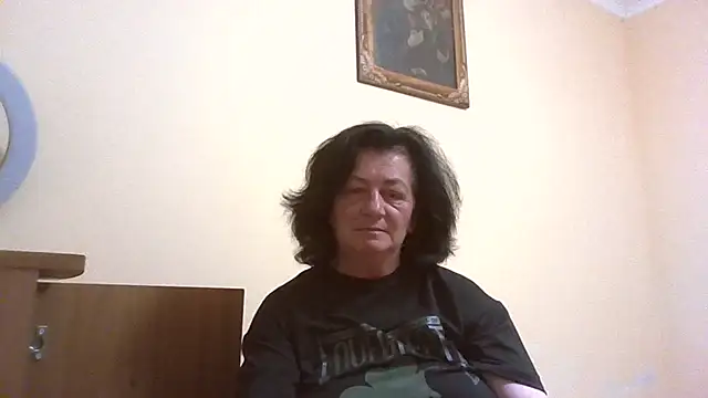 GypsiQueen2 online show from May 23, 2026, 7:51 pm