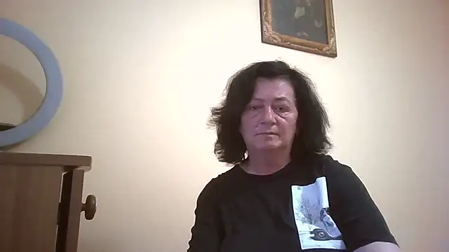 GypsiQueen2 online show from June 2, 2026, 5:48 pm