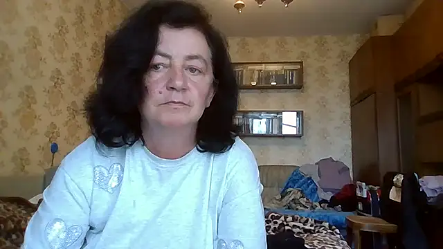 GypsiQueen2 online show from July 14, 2026, 10:21 am