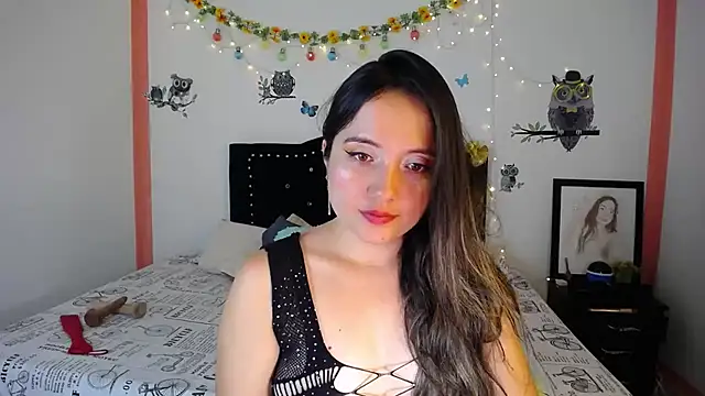 Snapshot of naughty_girl_4u chatting on December 20, 2024, 6:45 pm naughty girl 4u online show from December 20, 2024, 6:45 pm