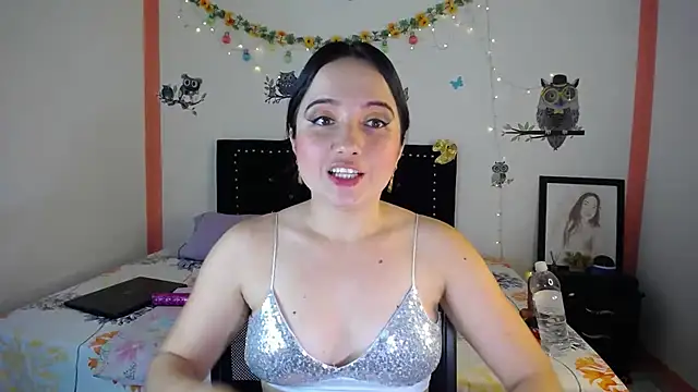 Snapshot of naughty_girl_4u chatting on February 10, 2025, 6:35 pm naughty girl 4u online show from February 10, 2025, 6:35 pm