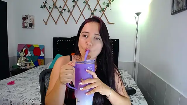 Snapshot of naughty_girl_4u chatting on June 29, 2026, 10:21 pm naughty girl 4u online show from June 29, 2026, 10:21 pm