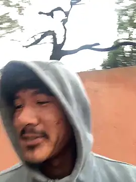 juniiorre online show from September 22, 2025, 7:43 am