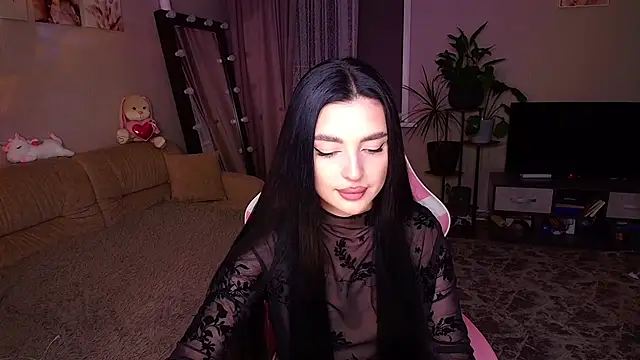   Malika   online show from October 10, 2025, 2:27 pm