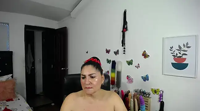 mature bigboobs10 online show from March 3, 2025, 10:49 am