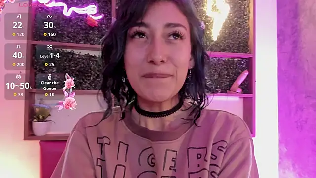 Scarlet wd18 online show from October 3, 2025, 5:04 am