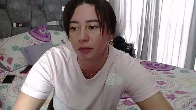 sara hott 1 online show from February 13, 2026, 2:24 pm