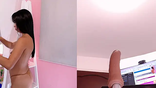 Sweet Susie  online show from November 12, 2025, 8:19 pm