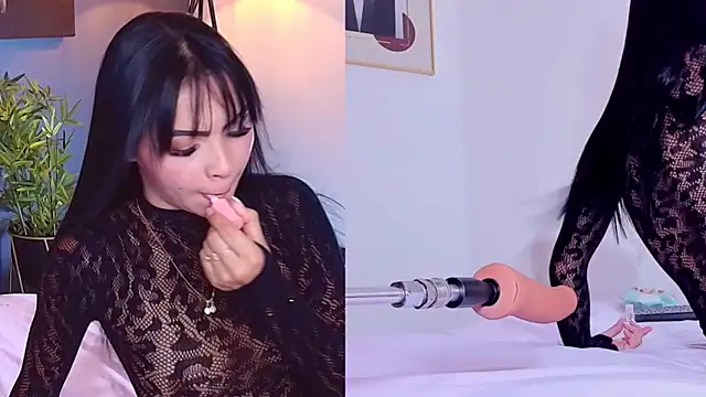 Sweet Susie  online show from February 9, 2026, 8:35 pm