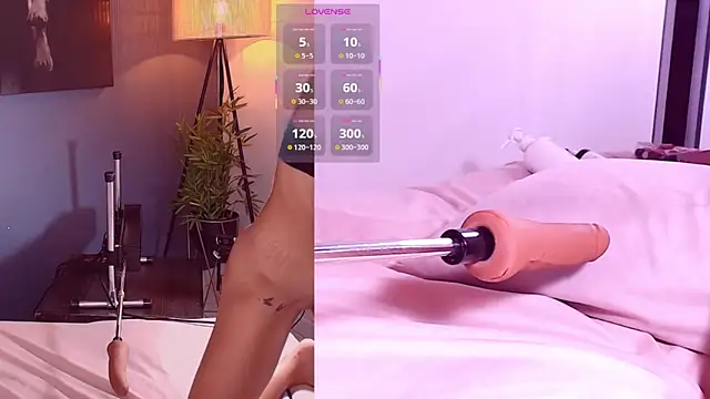 Sweet Susie  online show from March 1, 2026, 8:55 pm