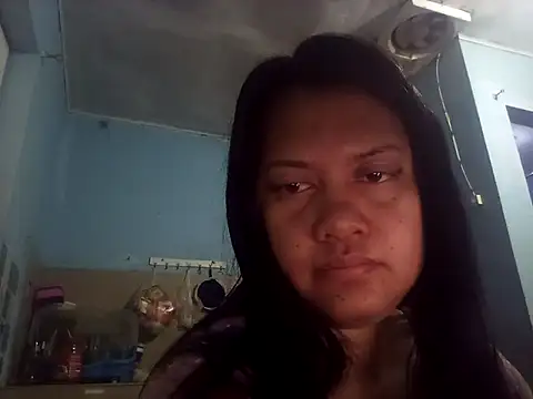 Honeybun25 online show from February 20, 2026, 2:39 pm