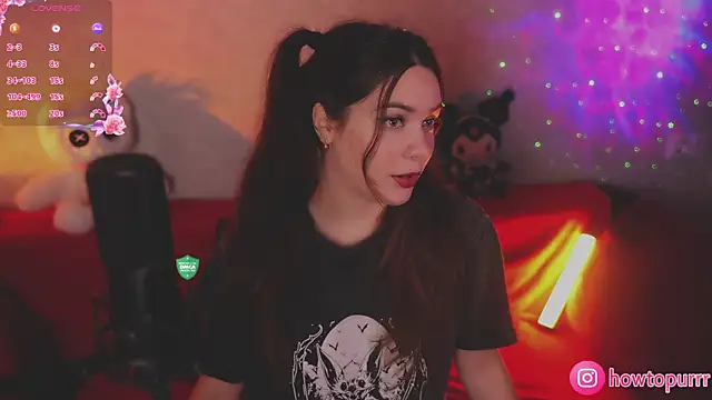 How2Meow online show from October 12, 2025, 4:28 pm